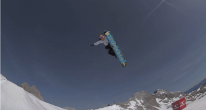 Crumbed Snake Gloves @ Dachstein