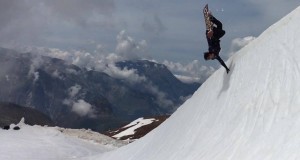 2 Alpes x BangingBees – Insta mixtape