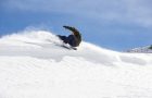 Seb Konijnenberg & Lewis Sonvico – snowsurfing in North Macedonia