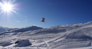 Salomon x BangingBees – Team edit in La Rosière