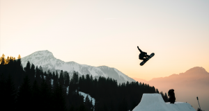 Nidecker x BangingBees – French Team Edit – Châtel