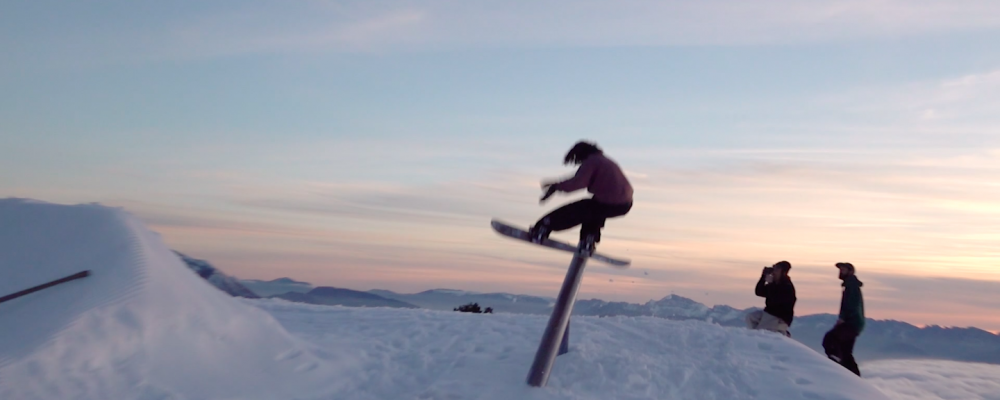 Nixon x BangingBees – Chamrousse team edit